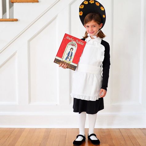 Amelia Bedelia Costume Diy, Amelia Bedelia Costume, Girl Book Characters, Easy Book Character Costumes, Paddington Bear Books, Pete The Cat Costume, Book Characters Dress Up, Female Book Characters, Amelia Bedelia