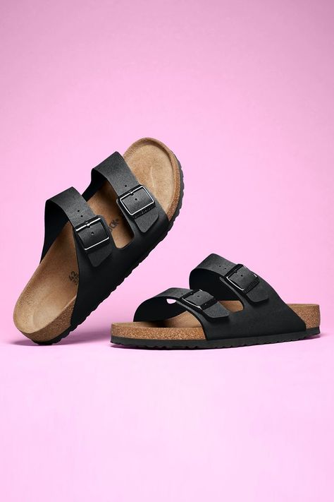 Shop the latest selection of Birkenstock Sandals & Shoes at Foot Locker. Free shipping for FLX members. Mens Boots Outfits, Best Sandals For Men, Birkenstock Clogs, Mens Sandals Fashion, Combat Boots Men, Cowboy Shoes, Trendy Shoes Sneakers, Pretty Shoes Sneakers, Fashion Shoes Sandals