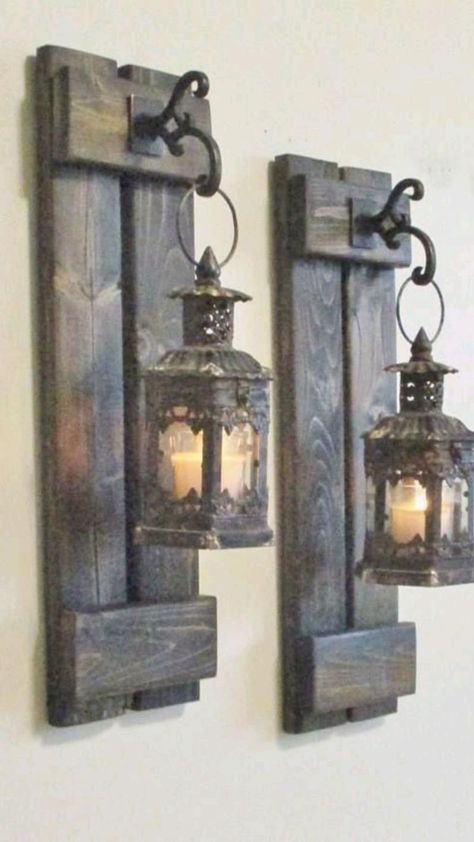 Rustic Porch Ideas, Small Shutters, Primitive Candle, Rustic Backyard, Rustic Light Fixtures, Rustic Porch, Diy Holz, Rustic Lighting, Rustic Garden Decor