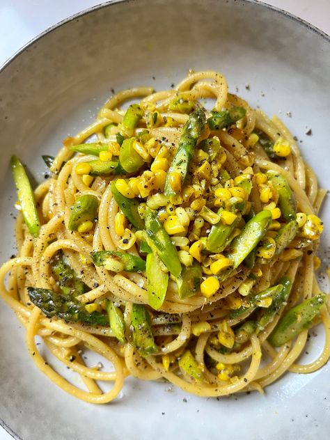 Caramelized Corn and Asparagus Pasta » Djalali Cooks Easy Weeknight Meals Healthy, Stew With Dumplings, Summer Pasta Dishes, Delicious Vegetarian Recipes, Stew And Dumplings, Corn Pasta, Mushroom Stew, Bean Burgers, Asparagus Pasta