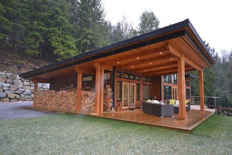 Metal Building Framing, Camp House Ideas, Camping House, Small Modern Cabin, Small Rustic House, Timber Frame Cabin, Rustic Cabins, Camp House, West Coast Style