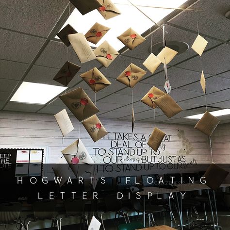 Harry Potter Floating Letters Diy, Harry Potter Floating Letters, Harry Potter Display Classroom, Harry Potter Classroom Theme Preschool, Hogwarts Themed Classroom, Harry Potter Classroom Transformation, Book Classroom Themes, Fantasy Classroom Decor, Slytherin Classroom