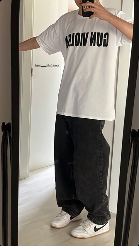 Outfit Oversize Hombre, Baggy Style Boys, Boy Outfits Aesthetic Casual, Skater Boy Outfits 90s, Baggy Outfits Men, Oversized Outfit Men, Korean Street Fashion Men, Boyfriend Outfit, Baggy Clothes