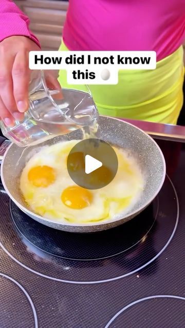 Liz & Jeff on Instagram: "No more broken egg yokes #eggs #breakfast #cooking #tips" How To Steam Eggs, Breakfast No Eggs, Steam Eggs, Ways To Make Eggs, Egg Yoke, Egg Sandwich Recipe, Breakfast Cooking, Eggs For Breakfast, Scrambled Eggs Recipe