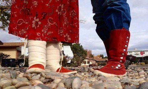 Moccasins....a way of  life. Navajo Moccasins, Native American Peoples, A Way Of Life, Hunter Boots, Way Of Life, Aesthetic Fashion, American Style, Moccasins, Rubber Rain Boots