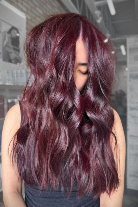 Shiny Dark Burgundy Hair Deep Wine Red Hair, Winter Berry Hair, Red Hair With Pink Highlights, Dark Burgundy Hair Color, Pelo Color Borgoña, Dark Burgundy Hair, Rich Hair Color, Burgundy Hair Color, Cozy Knitwear