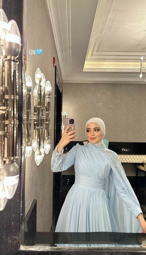 Soiree Dresses For Hijab Classy, Hijabi Prom Dress, Hijabi Dresses Soiree, Soiree Dresses For Hijab, Hijab Prom Dress, Hijab Soiree, Simple Long Dress, Muslim Evening Dresses, Cute Formal Dresses