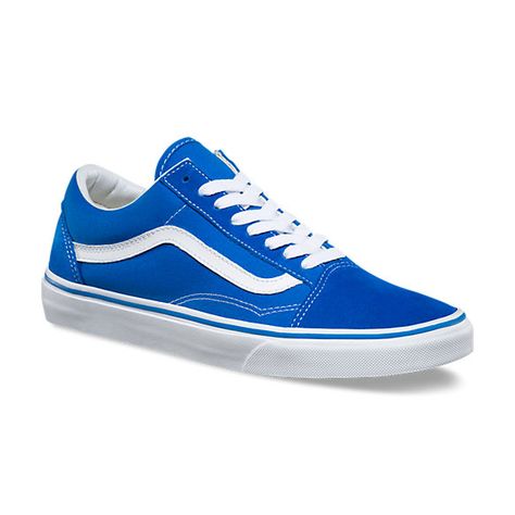 Shoes Wallpaper, Vans Off The Wall, Vans Sneakers, Vans Classic, Disney Outfits, Vans Old Skool, Old Skool, Clothing Ideas, Vans Old Skool Sneaker