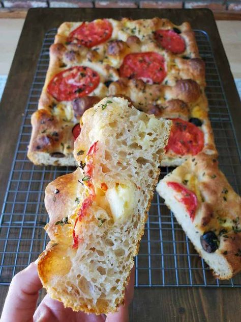 Sourdough Faccia Bread Recipes, Sourdough Focaccia Bread Recipe, Sourdough Focaccia Recipe, Foccacia Recipe, Sourdough Focaccia, Simple Sourdough, Foccacia Bread, Focaccia Bread Recipe, Sourdough Starter Discard Recipe