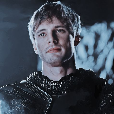 Bradley James Icon, Arthur Pendragon Aesthetic, Arthur Pendragon Icon, Bradley James Arthur, Damien Thorn, Aegon Targaryen, Prince Arthur, Roi Arthur, Merlin Cast