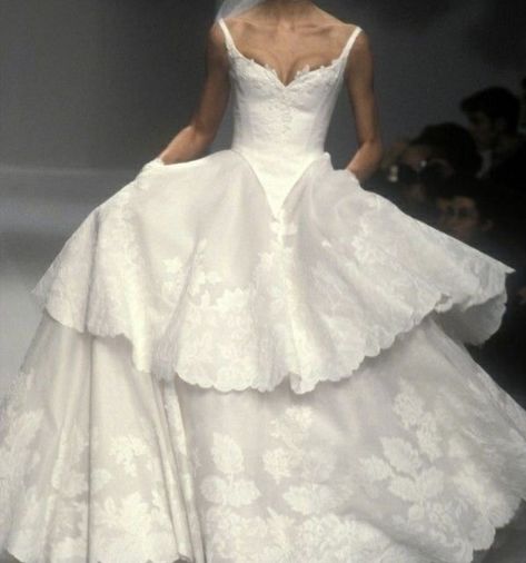 Dior Wedding Dresses, Vivienne Westwood Wedding Dress, Vivienne Westwood Wedding, Jean Louis Scherrer, Runway Fashion Couture, Runway Outfits, Dream Wedding Ideas Dresses, Naomi Campbell, Glam Dresses