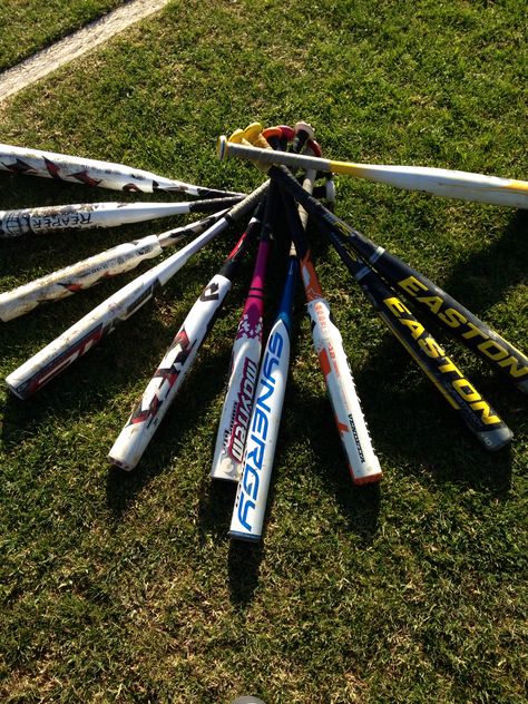 My daughter's softball  team randomly set there bats down together an I thought it looked so cool!!! Softball Bats Aesthetic, Softball Picture, Softball Ideas, Softball Bat, Softball Bats, Girls Softball, Softball Team, So Cool, Softball