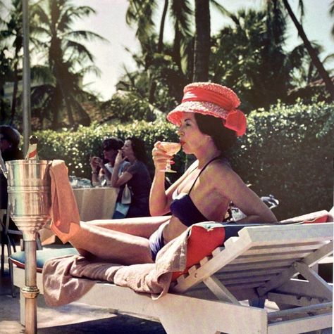 Already toasting the beginning of Summer! . . . #styleinspiration #summerentertainingishere #designinspiration #casparistyle #summerchic #caspari #cheers Real Estate Photography Pricing, Slim Aarons Photography, Slim Aarons Poolside, Perfect Pic, Cheryl Tiegs, A Place In The Sun, Professional Photography Studio, Real Estate Photographer, Analog Photography