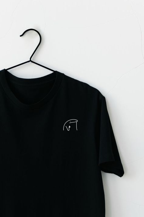 Black shirt with an illustration of popular meme "Flork", Aesthetic and minimal Shirt, Simple text design Simple Design For Tshirt Printing, Minimalist T-shirts, T Shirt Design For Boyfriend, T Shirt Design Embroidery, Diy Embroidery Shirt For Boyfriend, Cool Shirt Designs Aesthetic, Minimalist Tshirt Design Ideas, Minimalistic T Shirt Design, T Shirt Design Minimalist