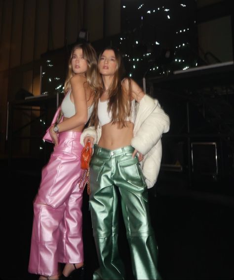 Metallic Pants Aesthetic, Metallic Green Pants Outfit, Metallic Green Pants, Metallic Pink Pants, Crazy Pants Outfit, Metallic Pink Outfit, Metallics Outfit, Pink Metallic Pants Outfit, Metalic Outfits Ideas