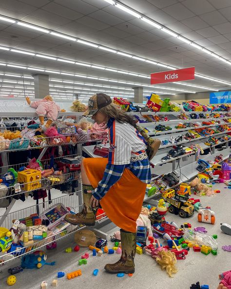 cleanup on isle 10!!!! 🚂🧸🪁🪀🚚 (this was seriously the most chaotic kids isle i’d ever encountered?!? some sht went down in the toys section apparently lol) #maximaliststyle #maximalistfashion #fallfashion #falloutfits #fallstyle #vintagestyle #vintagefashion Tacky Aesthetic, Chaotic Fashion, Maximalist Fashion, Maximalist Style, The Toys, Colorful Fashion, Fall Outfits, Autumn Fashion, Ready To Wear