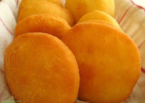 Fried Bakes, Fried Bake, Johnny Cakes Recipe, Guyanese Recipes, Float Recipes, Trinidad Recipes, Trini Food, Johnny Cake, Caribbean Cuisine