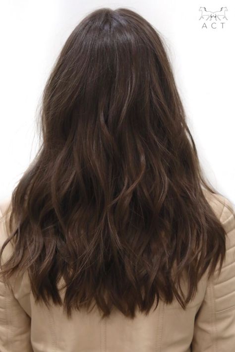 Subtle Layers Long Hair Wavy, Long Length Haircut With Layers Waves, One Length Hair, Waves Haircut, Anh Co Tran, Waist Length Hair, Long Length Hair, Wavy Hairstyles Medium, Wavy Haircuts