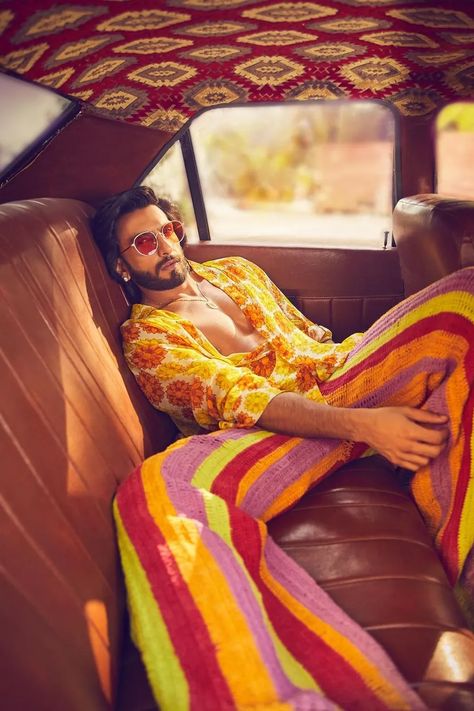 India Aesthetic, Neutral Dress, Gender Fluid Fashion, Photographie Portrait Inspiration, Oversized Hoodies, Vogue India, Aesthetic Outfit Ideas, Ranveer Singh, Most Beautiful Dresses