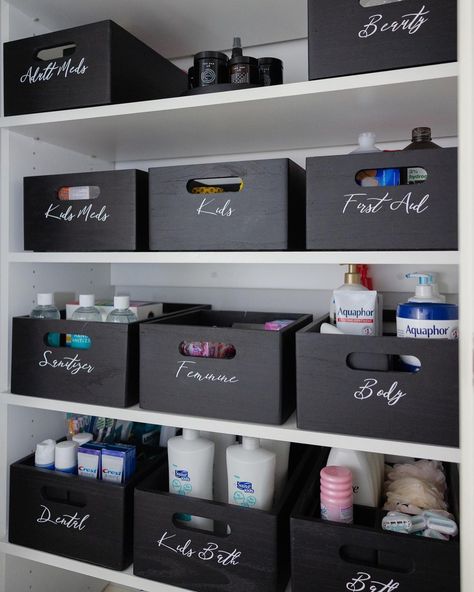 Deodorant Organizer, Feminine Products Storage, Bathroom Organization Storage Bins, Laundry Products Storage, Kitchen Storage Labels, Bathroom Organization Labels, Home Edit Labels, Toiletry Closet Organization, Supplements Storage Ideas