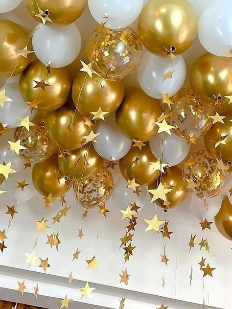 Golden Birthday Themes, Gold Theme Birthday, Golden Birthday Parties, Star Theme, Sweet 16 Decorations, Star Decor, Gold Party Decorations, Prom Decor, Prom Theme