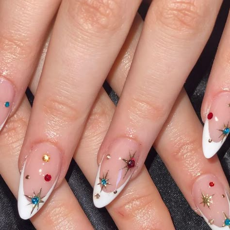 Pearl Bead Nails, Cool Christmas Nails, Jeweled Nails, Holidays Nails, Christmas Nails 2023, 2023 Nails, Instagram Nails, Gem Nails, Festival Nails