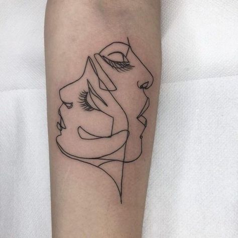 Woman Outline Tattoo, Woman Outline, Line Art Tattoo, Face Line Art, Outline Tattoo, Gemini Tattoo, Inspiration Tattoos, Tattoo Graphic, Japanese Sleeve Tattoos