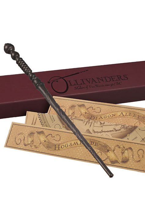 Image for Interactive Ollivanders™ Ash Wand from UNIVERSAL ORLANDO Harry Potter Wand Ideas, Harry Potter Wand Box, Wands Aesthetic, Harry Potter Park, Wand Ideas, Garrick Ollivander, Harry Potter School, Universal Parks, Harry Potter Universal Studios