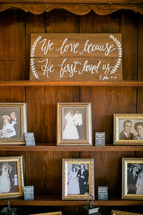 Family Photos Display, Family Wedding Pictures, Wedding Photo Display, Country Wedding Photos, Family Wedding Photos, Display Family Photos, Parents Wedding, Wedding Display, November Wedding