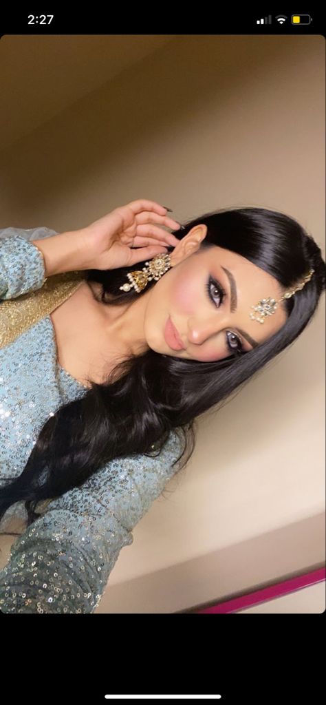 Desi Bride Makeup, Pakistani Makeup Looks, Pakistani Wedding Hairstyles, Mehndi Makeup, Nude Lip Makeup, Indian Makeup Looks, Pakistani Makeup, Ball Makeup, Eye Makeup Images