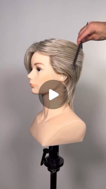 Short Hair Tutorials How To Style, How To Cut Short Hair At Home, Diy Short Haircut At Home, Dry Texture Spray, Texture Spray, How To Cut Your Own Hair, Diy Haircut, Diy Shorts, French Hair