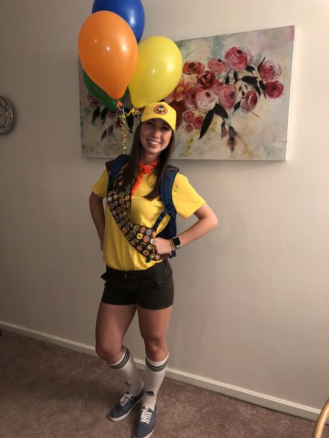 Russel Halloween Costume Girl, Up Costume Ideas Russell, Russel Up Halloween Costume, Russell Up Costume Diy, Russell Costume Up, Russel From Up, Otley Run Costume, Diy Up Costume, Russel From Up Costume