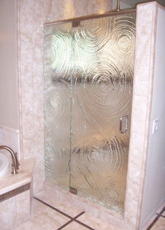 Etched Glass Shower Doors, Door Stairs, Wall Dividers, Bathroom Shower Doors, Frosted Glass Design, Glass Shower Door, Shower Glass, Pooja Room Door Design, Door Glass Design