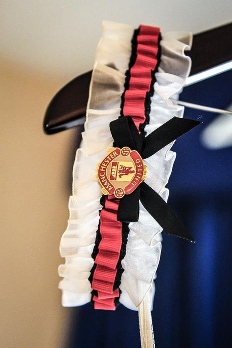 Manchester United for my wedding garter that I made Manchester United Nails, Wedding Garder, Manchester United Gifts, Wedding Miscellaneous, Manchester Wedding, Sports Themed Wedding, Football Wedding, Winter Wedding Cake, Blushing Bride