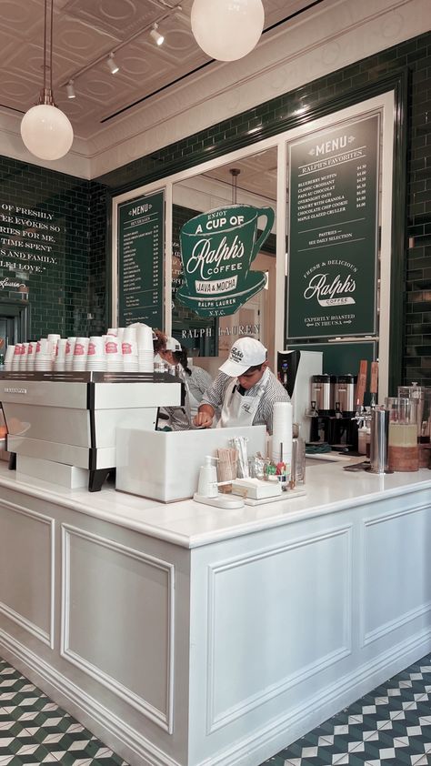 #nyc #coffee #cafe #soho New York Coffee Shop Interior, Nyc Cafe Interior, Nyc Cafes, Gelato Branding, Parisian Coffee Shop, Soho Cafe, Nyc Cafe, Cafe Nyc, Juice Shop