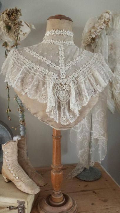 Collar Reference, Dress Form Mannequin, Material Art, Victorian Lace, Victorian Clothing, Dress Forms, Bodo, Family Costumes, Antique Clothing