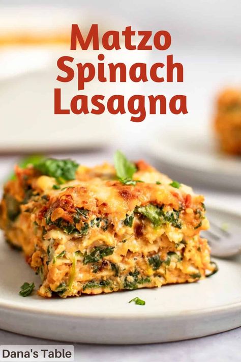 Matzo Lasagna Recipe, Passover Meals Traditional, Passover Lasagna, Lasagna With Spinach, Jewish Foods, Kosher Cooking, Meat Lasagna, Matzo Meal, Traditional Lasagna