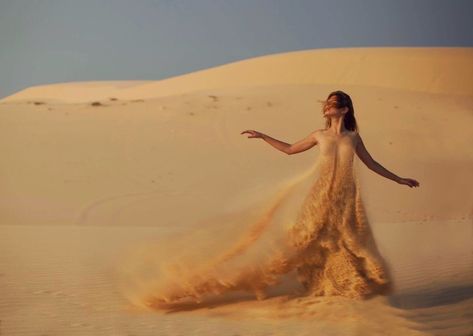 Woman in sands | photography, nature и photo Pablo Neruda, Mood Board Inspiration, Poses References, Narnia, The Sand, 그림 그리기, Amazing Nature, Amazing Photography, Photography Inspiration