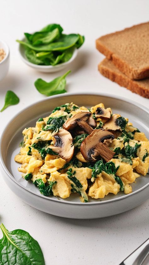 Vegan Tofu Scramble, Crumbled Tofu, Tofu Scramble Vegan, Vegan Brunch Recipes, Tofu Breakfast, Spinach And Mushrooms, Vegan Tofu, Healthy Food Inspiration, Tofu Scramble