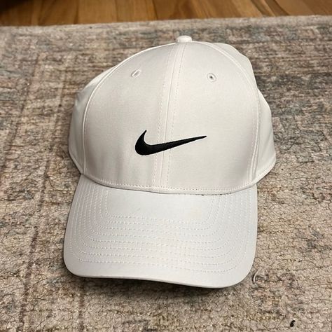 White Nike hat White Nike Hat, Mens Outdoor Fashion, 90s Hats, Nike Hat, Nike Accessories, Outdoor Fashion, White Nike, White Nikes, Baseball Cap