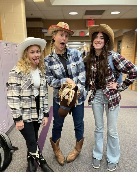 Cowboy day for homecoming spirit week! Rodeo Day Spirit Week, Western Wednesday Spirit Week, Wild West Outfits Spirit Week, Western Outfits Spirit Week, Wild West Spirit Week Outfit, Cowboy Day Spirit Week, Country Day Spirit Week, Western Spirit Week Outfit, Cowboy Spirit Week Outfit