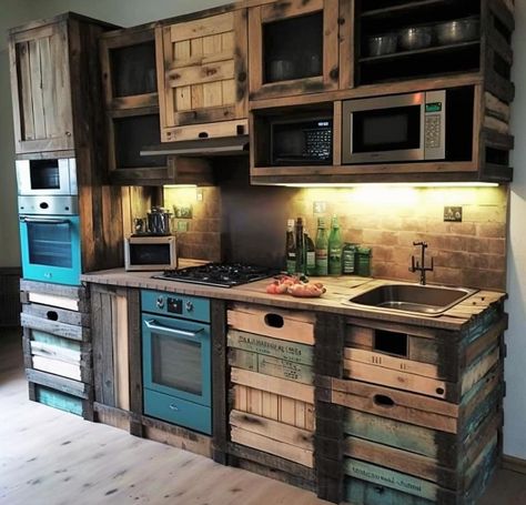 Barndo Decor, Barndominium Kitchen, Kitchen Design Gallery, Pallet Kitchen, Earthy Home Decor, Diy Kitchen Backsplash, Barn Kitchen, Kitchen Remodel Inspiration, Tiny House Floor Plans