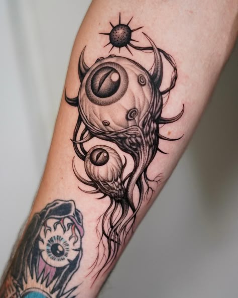 By resident artist @monkeybob_ttt . Eyes Eyeballs Tattoo, Eyeball Drawing, Eyeball Tattoo, Eye Ball, Creepy Tattoos, Black Ink Tattoos, Eye Tattoo, Forearm Tattoos, Eye Drawing