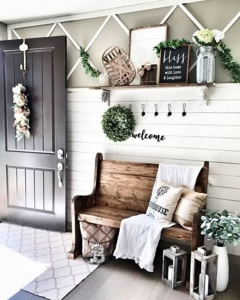 a farmhouse entryway with a wooden bench, candle lanterns, signs, blooms and greenery and a large mirror Small Entryway Bench, Rustic Country Home, Country Living Room, Small Entryway, Farmhouse Decoration, Farmhouse Furniture, Wooden Bench, Cool Ideas, Farmhouse Wall Decor