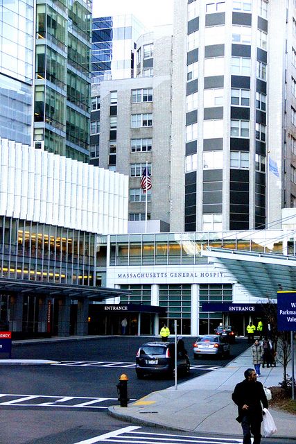 Main entrance to Massachusetts General Hospital. Brigham And Women's Hospital, Mass General Hospital Boston, Better In Boston, Boston Aesthetic, You're My Home, Massachusetts Boston, Massachusetts General Hospital, Nurse Inspiration, Boston Mass