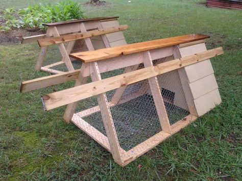 Rabbit Tractor, Bunny Bun, Urban Chicken Farming, Pet Rabbit Care, Rabbit Farm, Meat Rabbits, Bunny Hutch, Pig Stuff, Raising Rabbits