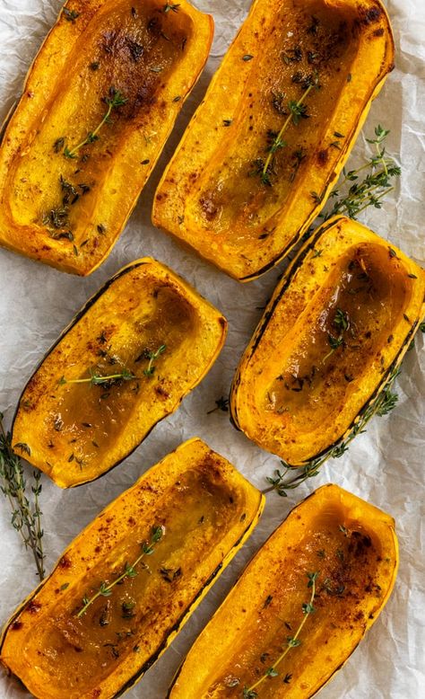 Simple Roasted Delicata Squash Halves with Maple & Thyme Easy Delicata Squash Recipe, Delicata Squash Roasted, Squash In Oven, Winter Squash Varieties, Cranberry Walnut Salad, Delicata Squash Recipe, Roasted Delicata Squash, Winter Squash Recipes, Maple Syrup Recipes