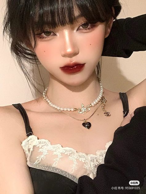 Layout Makeup, Ulzzang Makeup, Cool Makeup Looks, Edgy Makeup, Makeup Style, Eye Makeup Art, Asian Makeup, Girls Makeup, Pretty Makeup