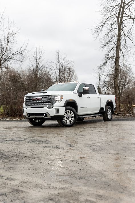 White Truck Aesthetic, White Gmc Truck, Gmc Truck Aesthetic, Gmc Trucks White, 2024 Gmc Denali Ultimate, Gmc 2500 Denali, Gmc Denali 2500 Hd, Gmc Denali Truck, Gmc Denali 2500 Hd Lifted