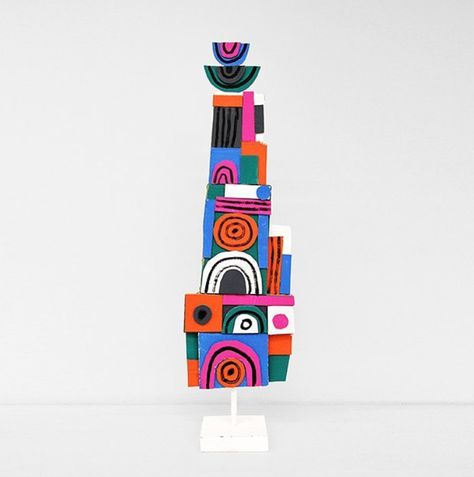 Cardboard Christmas Tree, Art Lessons For Kids, New Works, Decorative Sculpture, Dec 8, Creative Kids, Space Art, Medium Art, Projects For Kids